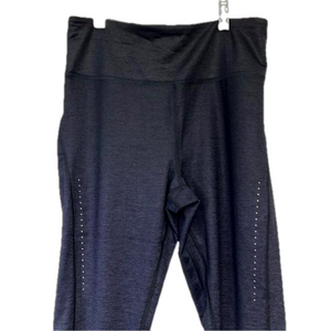 NWT Peloton Shape Capri Leggings